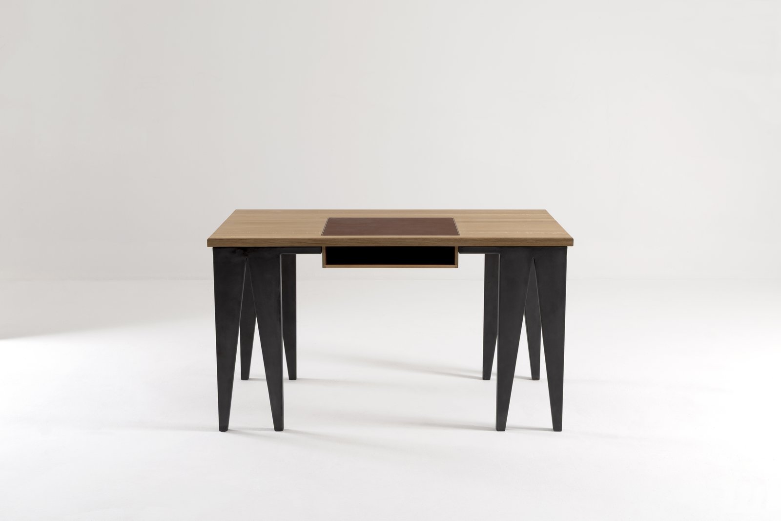 Bureau Chanfrein par Hartis — vue 1