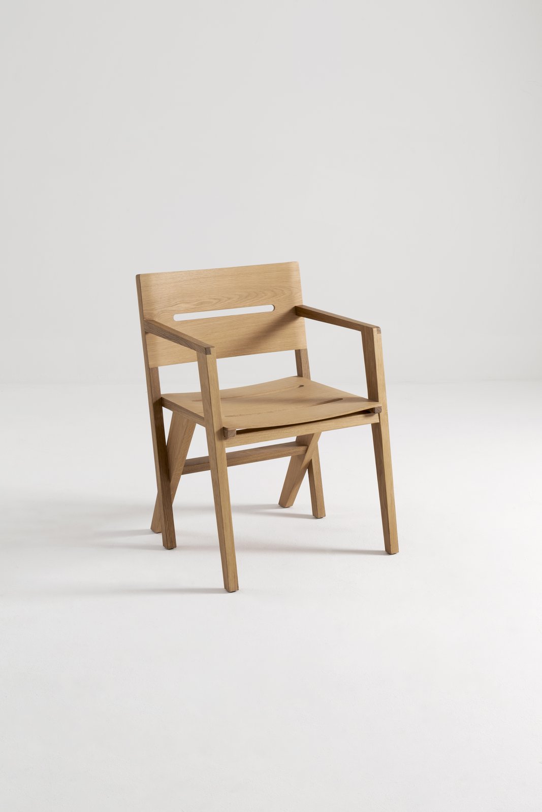 Chaise Aplomb par Hartis — vue 1