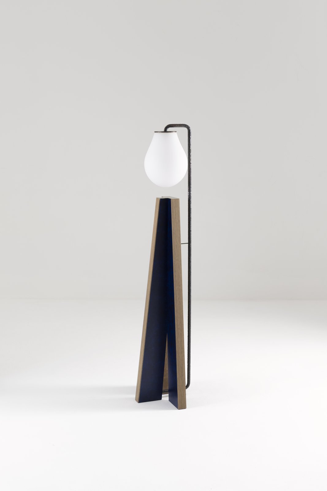 Lampadaire Chanfrein par Hartis — vue 2